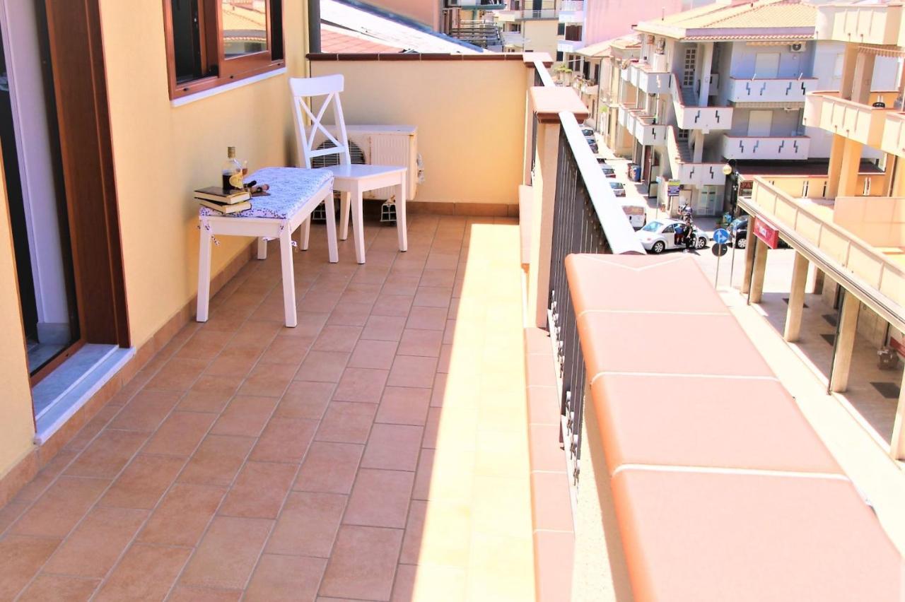 Capo D'Orlando Apartments - Ottanio Экстерьер фото